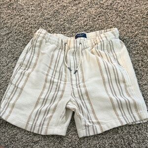 American Eagle Outfitters Cream and Tan Textured Shorts